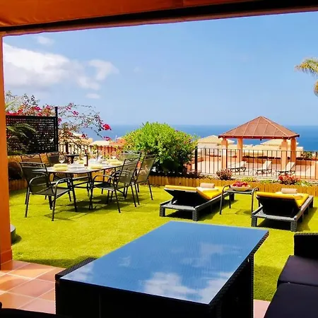 Mit Meerblick Und Pool Direkt Am Golfplatz Von Adeje アデヘ